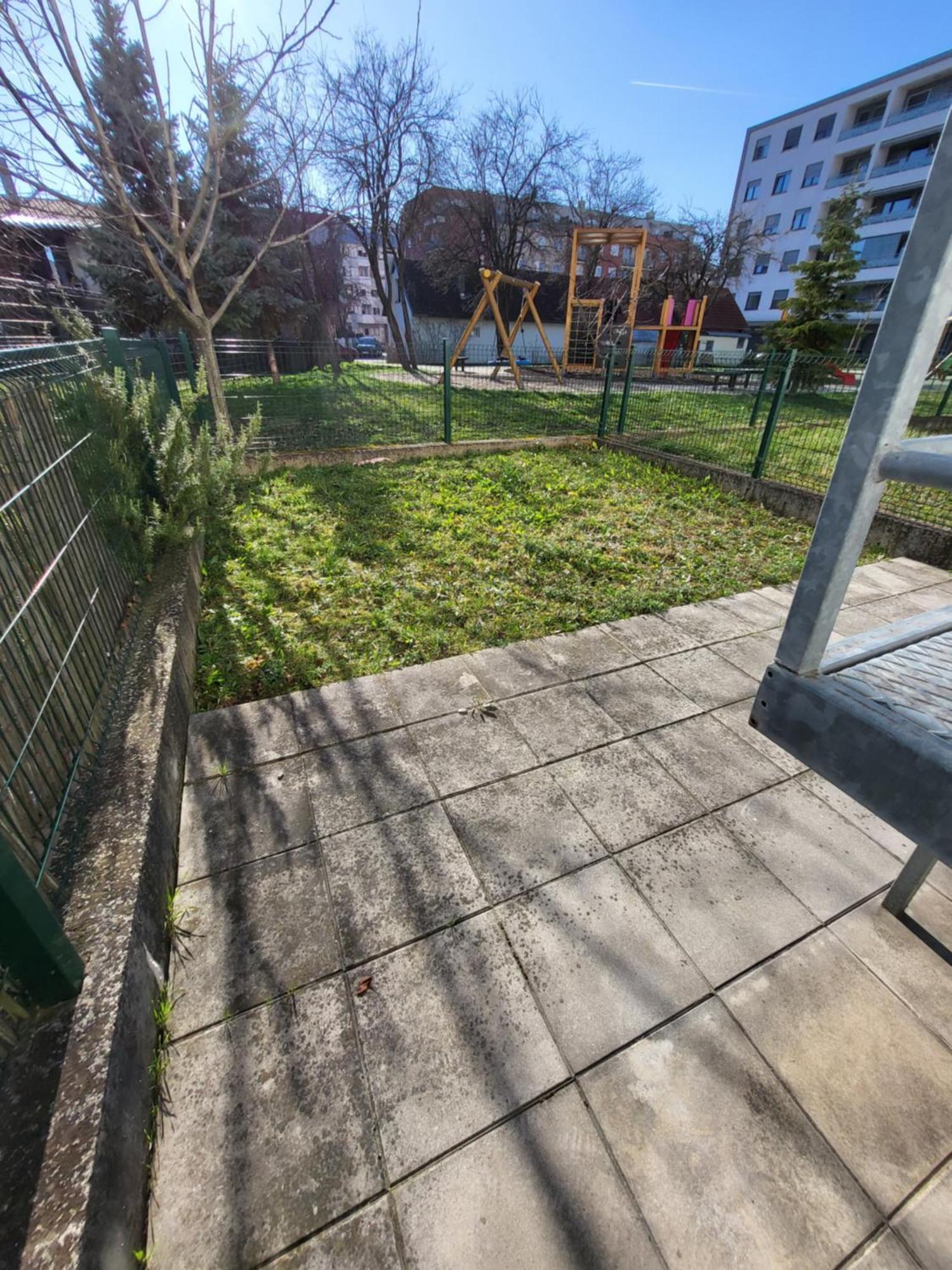 Studio Apartman Ana Zagreb Exteriör bild