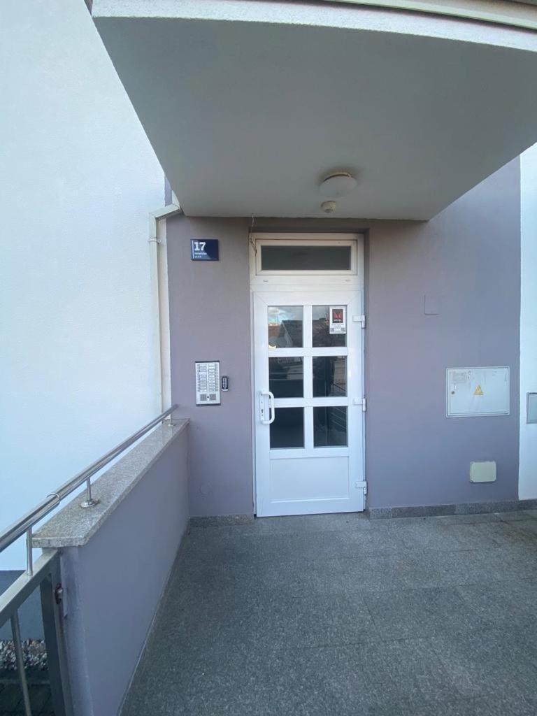 Studio Apartman Ana Zagreb Exteriör bild