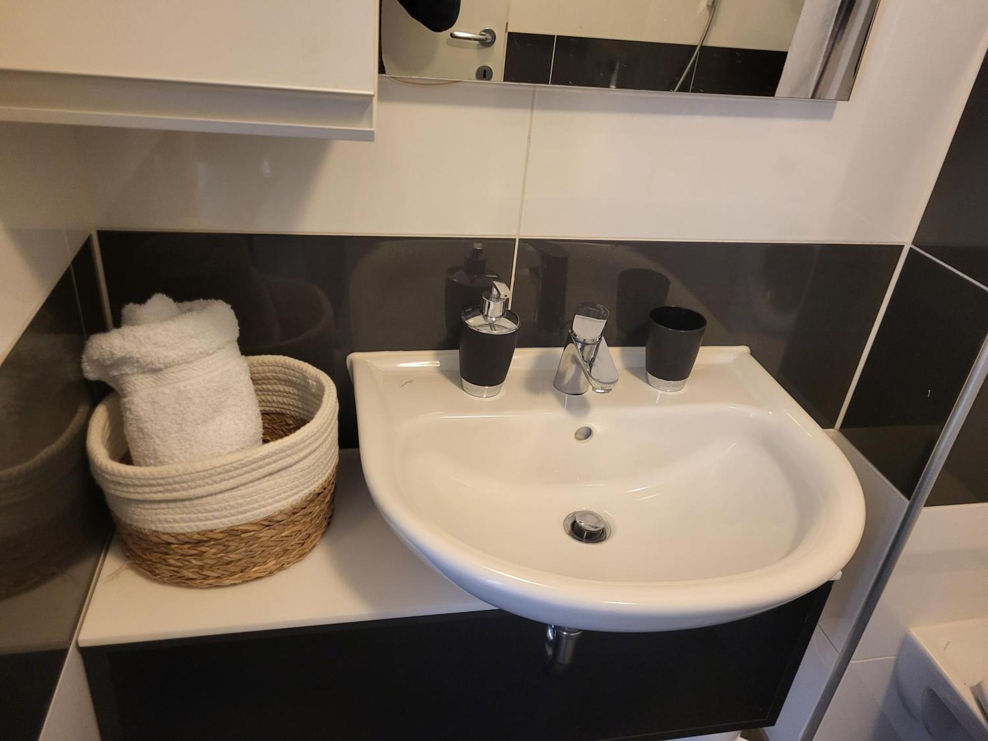 Studio Apartman Ana Zagreb Exteriör bild